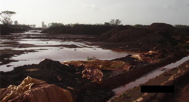 Stockpiles in the Philippines. Photo from www.skuld.com